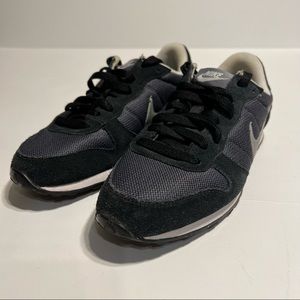 Nike Genico Women's Size 8 Shoes Trainers Sneakers 644451-011 Black/Grey